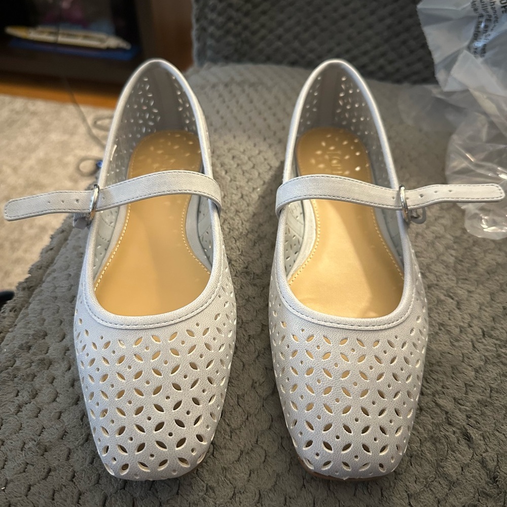 New with tag Mary Jane Flats with original box